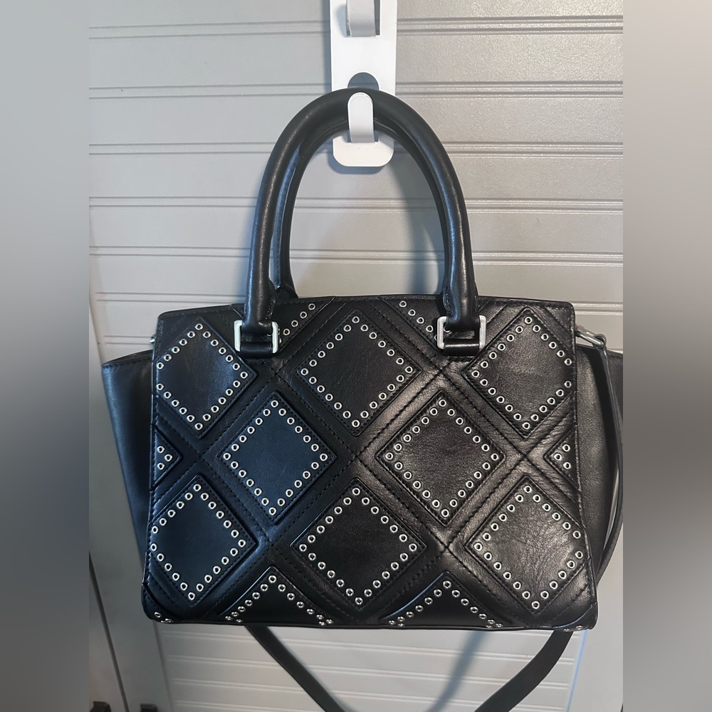 Michael Kors Selma Bag w/Diamond Grommets & MK Quilted Long Wallet MSRP: $558 - Picture 6 of 16